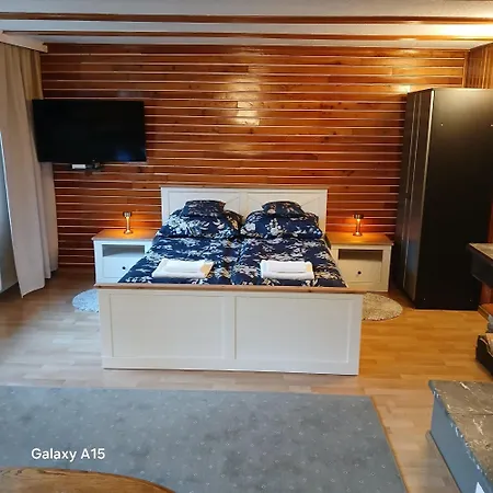 Appartement Apartamentvanessa *