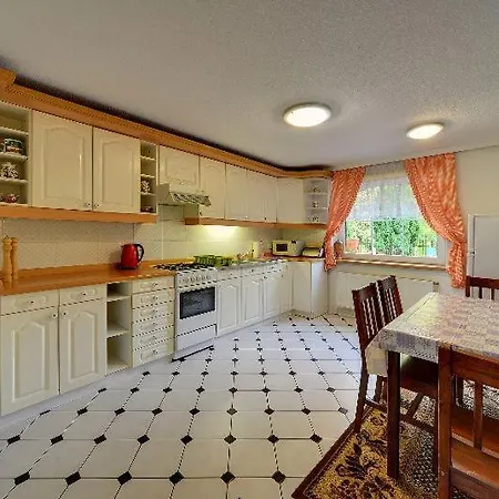 Apartament Apartamentvanessa *